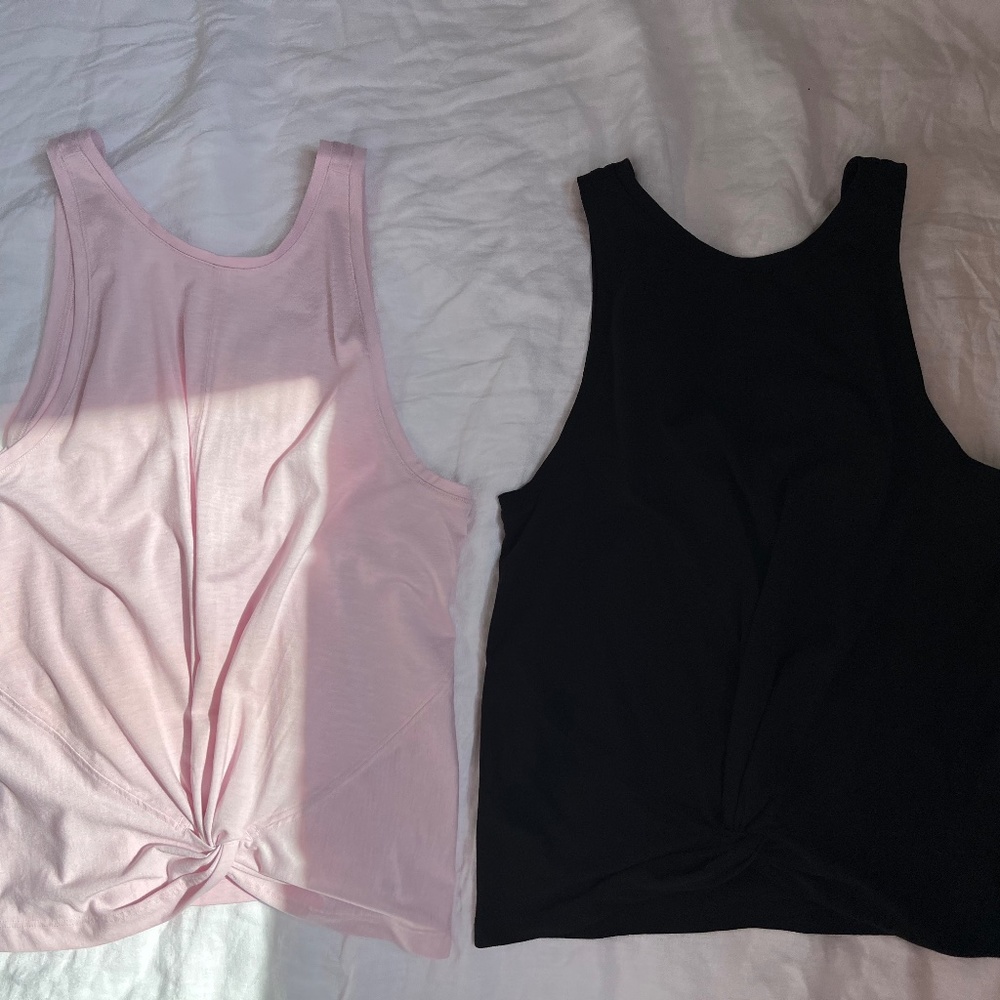 LOT! Athleta tank tops workout pink and black size small never worn knot detail